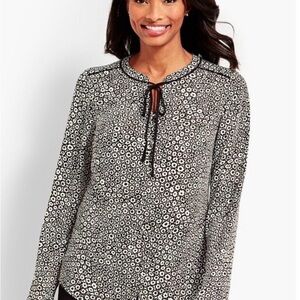 EUC Talbots 3x Women's Black and White Patterned Top